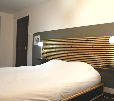 L'auberge De Vazerat 3*