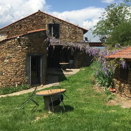 L'auberge De Vazerat Nocleg ze śniadaniem 3*